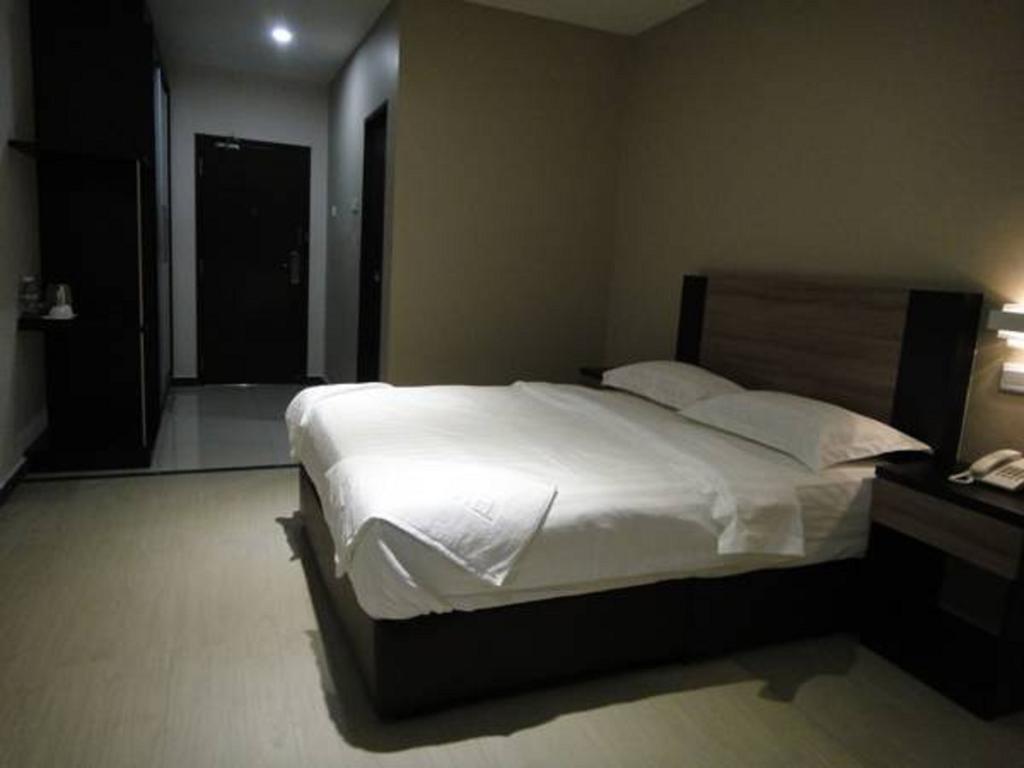 Galaxy Hotel Simpang Ampat  Екстериор снимка