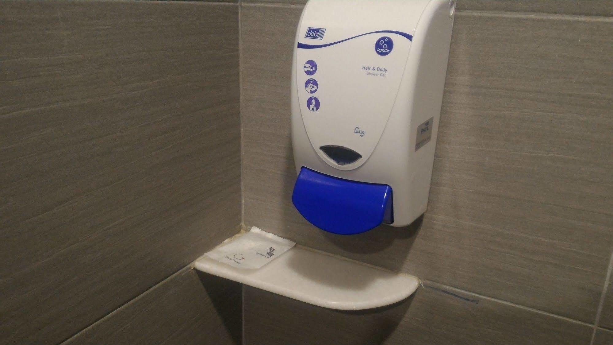 Galaxy Hotel Simpang Ampat  Екстериор снимка
